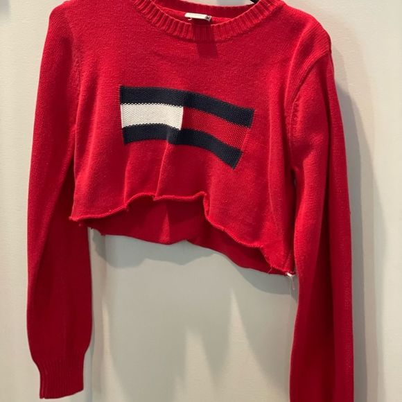 Tommy Hilfiger crop top red sweater - Picture 1 of 3